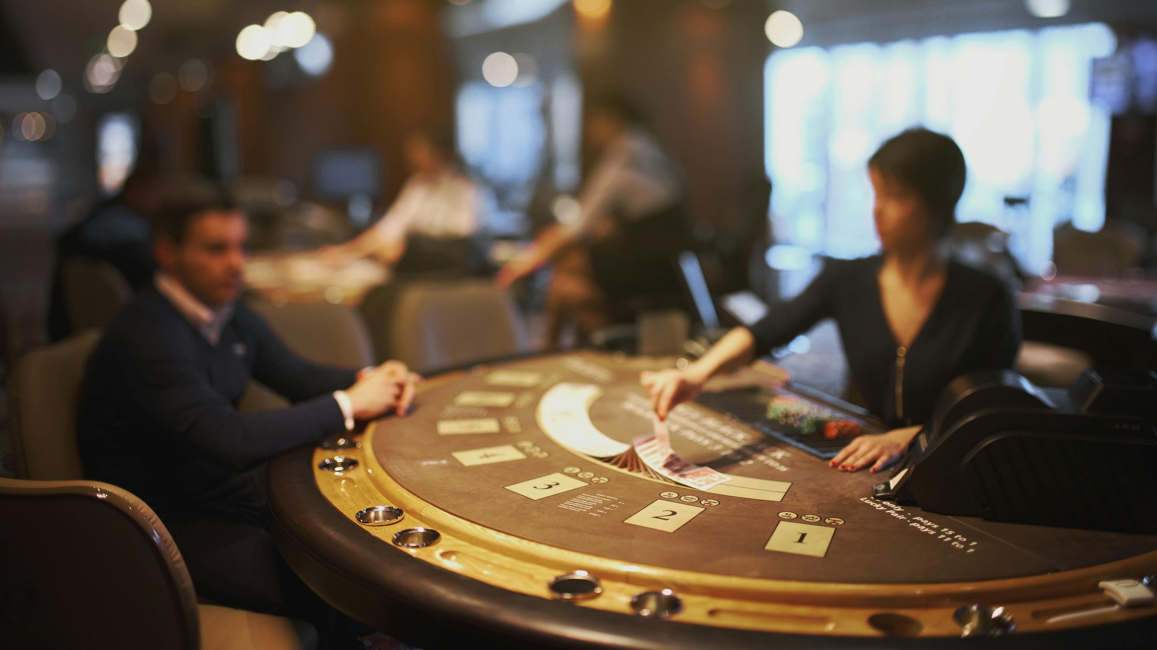 မြန်မာ အွန်လိုင်း လောင်းကစား ဂိမ်းများ Live Casino Sportsbook